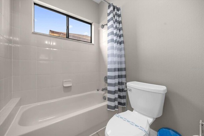 Building Photo - 9657 Moss Rose Way