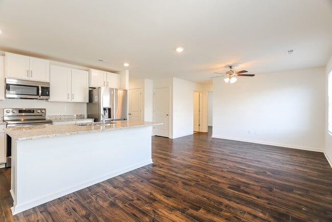 Building Photo - 7275 Timber Leaf Br