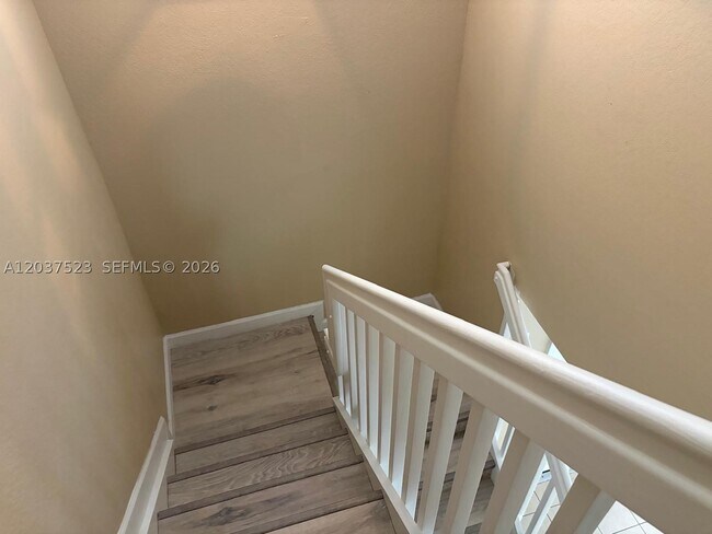 Building Photo - 1690 NE 33rd Ave