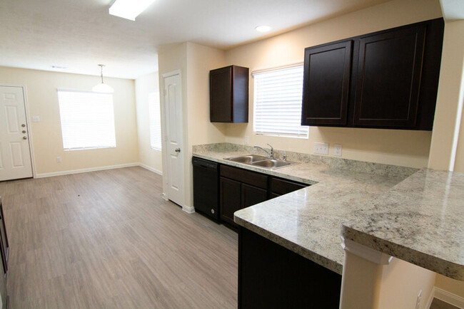 Building Photo - 961 River Sage Ct