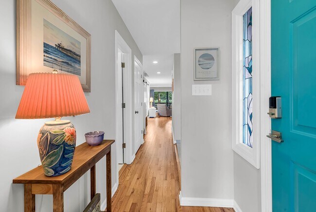 Building Photo - 4000 Fairway Lakes Dr