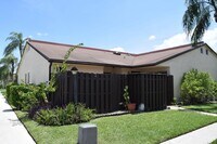 Building Photo - 3703 Waterview Cir