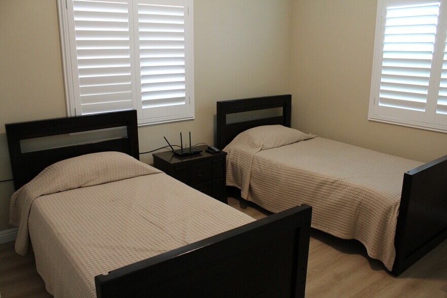 Bedroom - 8864 Earhart Ave