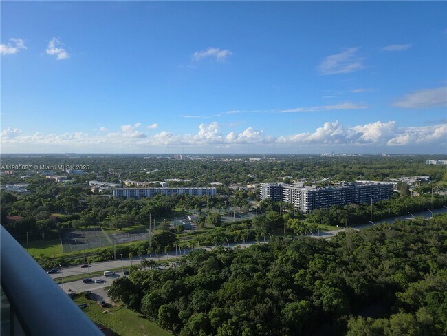 Building Photo - 16385 Biscayne Blvd