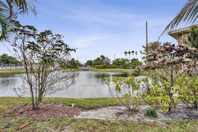 Building Photo - 3051 NW 46th Ave