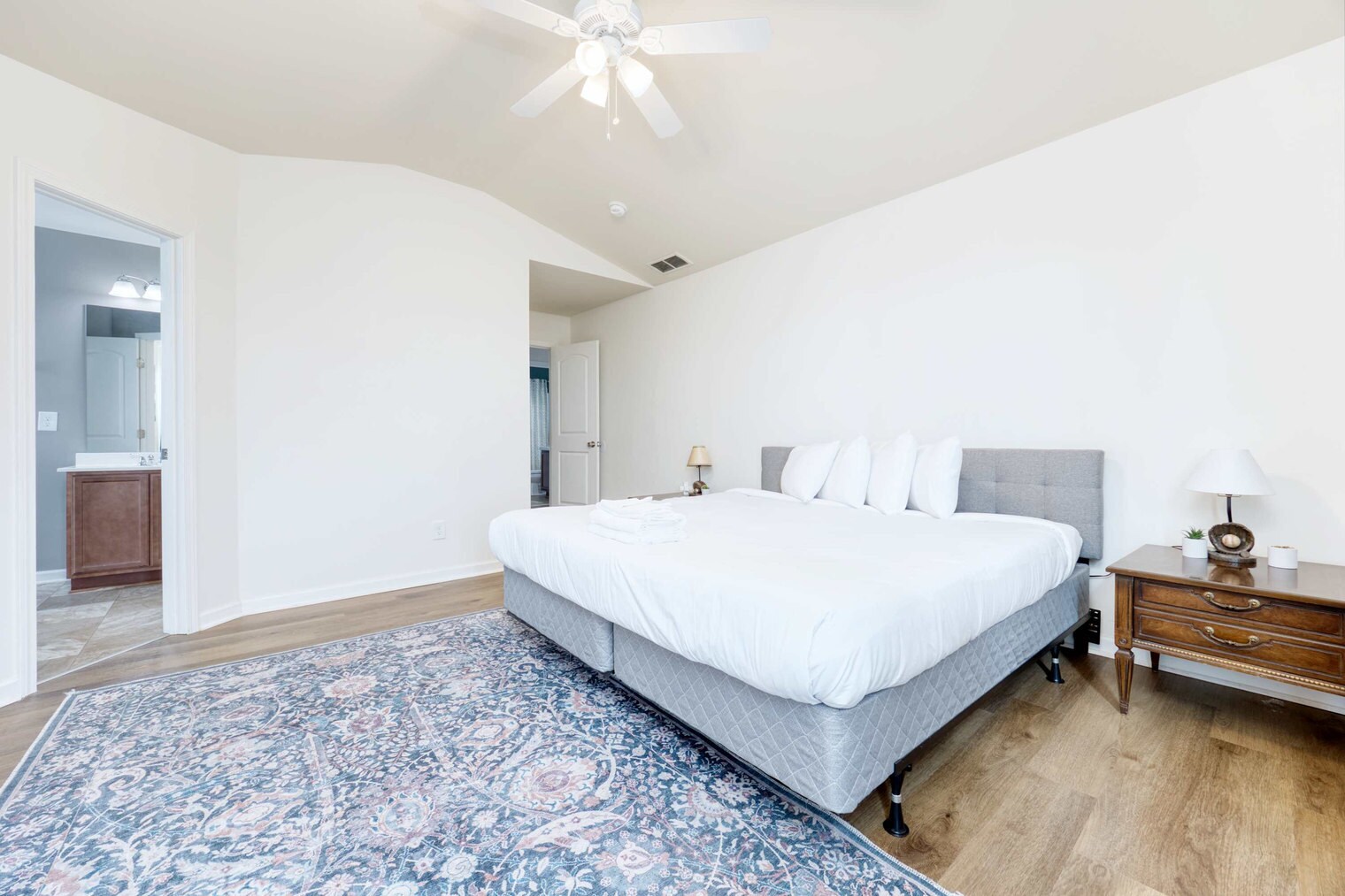 Building Photo - 765 Compass Trl