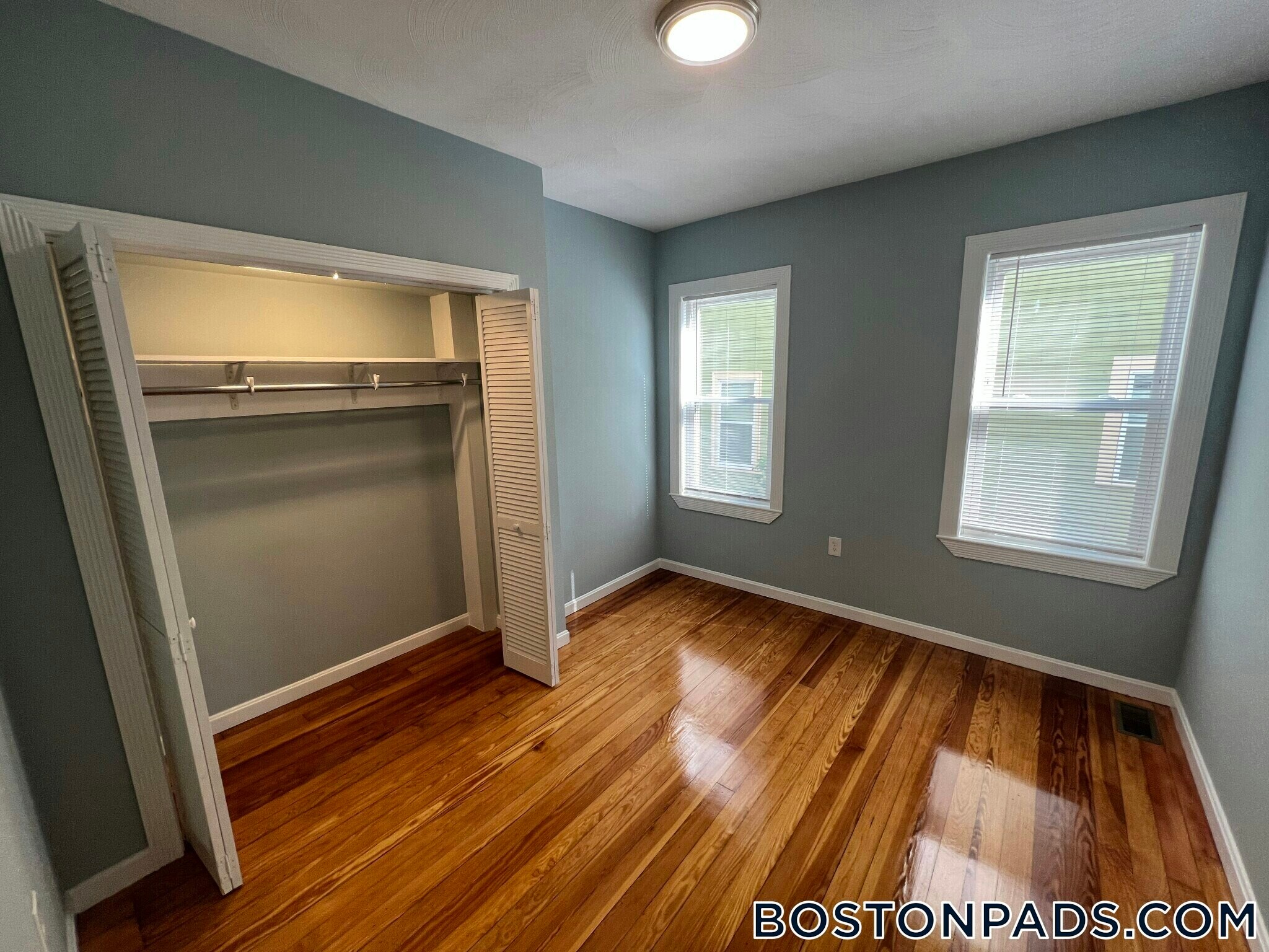 Building Photo - 33 Hancock St