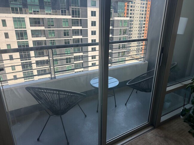 Building Photo - 1 Bedroom on the 16th Floor at Acqua Vista...