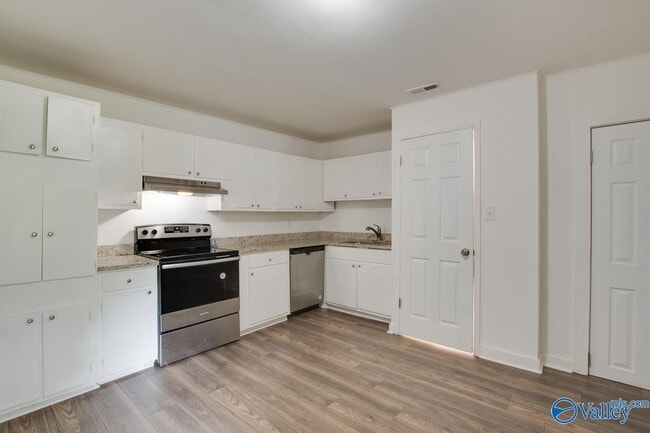 Building Photo - 3503 Dubose St SW