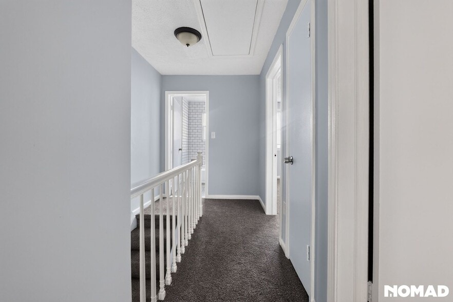 Building Photo - 2229 Redthorn Rd