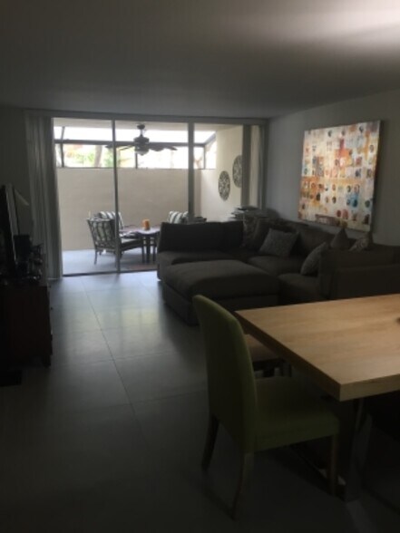 Building Photo - 10865 SW 112th St