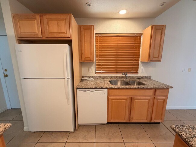 Building Photo - 74-118 Catalina Way - 74-118
