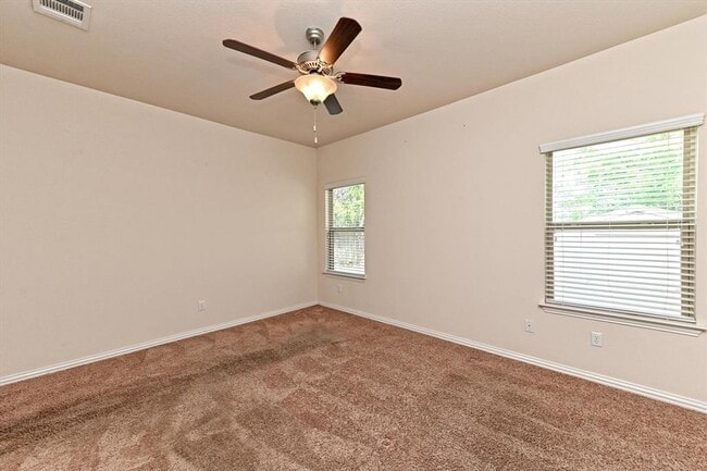 Building Photo - 265 Shale Cir