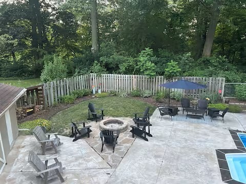 Fire Pit - 1555 Saint Joseph Cir