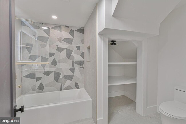 Building Photo - 6007 4th St NW