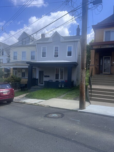 Building Photo - 108 Stamm Ave