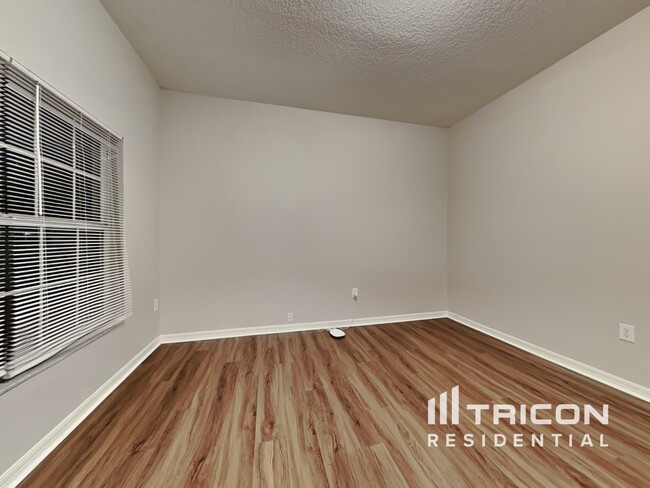 Building Photo - 9717 Cypress Harbor Dr