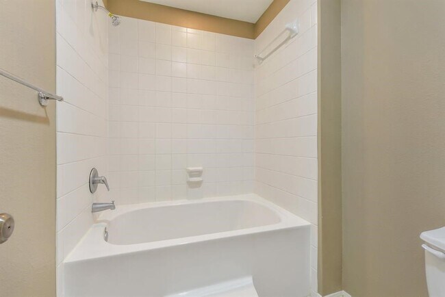 Building Photo - 80 Scarlet Woods Ct