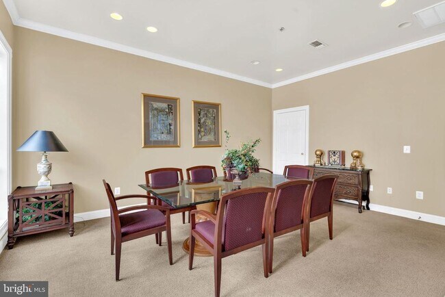 Building Photo - 4560 Strutfield Ln