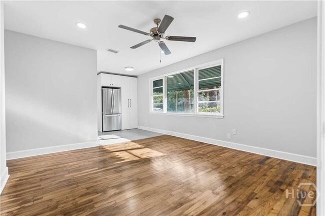 Building Photo - 2102 Auburn St