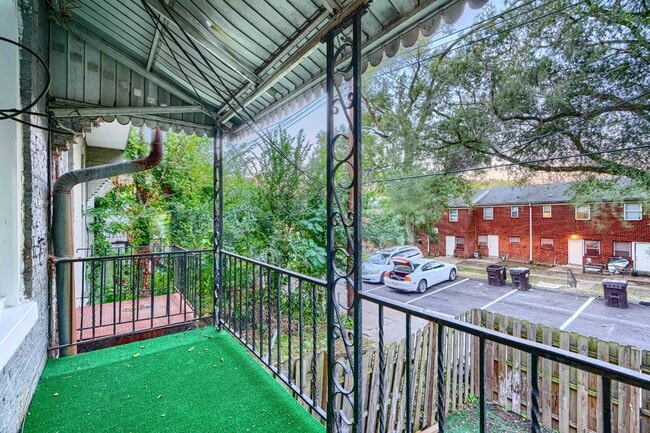 Building Photo - 1113 Ashburton St