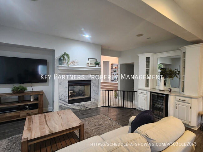 Building Photo - 5812 N Ames-