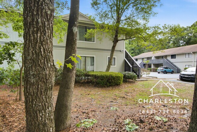 Building Photo - 2741 Jobee Dr