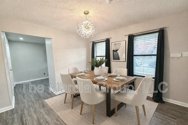 Building Photo - 923 Wayne Ave