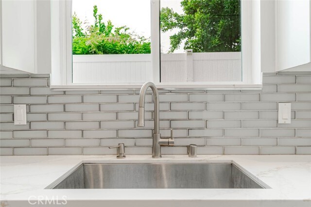 Building Photo - 9035 Rathburn Ave