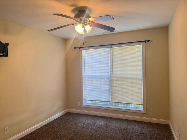 Building Photo - Great Location!! Beautiful Partial Brick H...