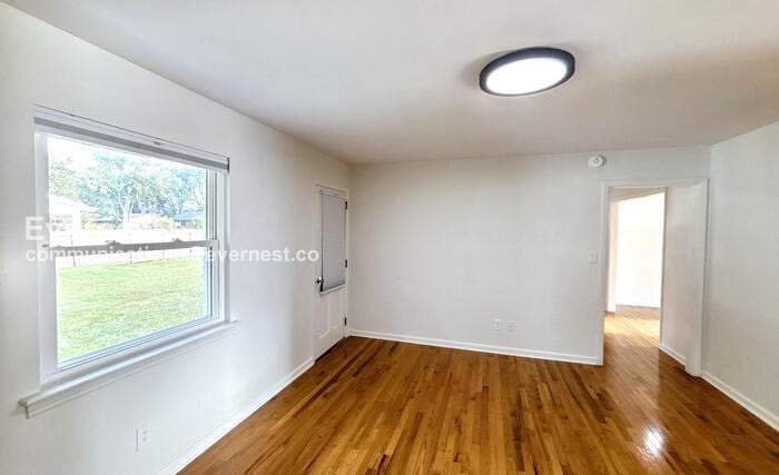 Building Photo - 7339 Brookside Dr