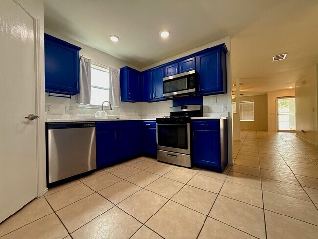 Building Photo - 15120 Arizona Oak Ln