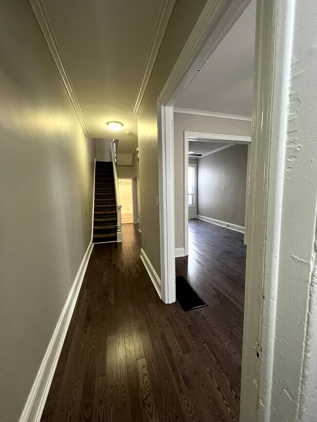 Building Photo - 4059 Sansom St