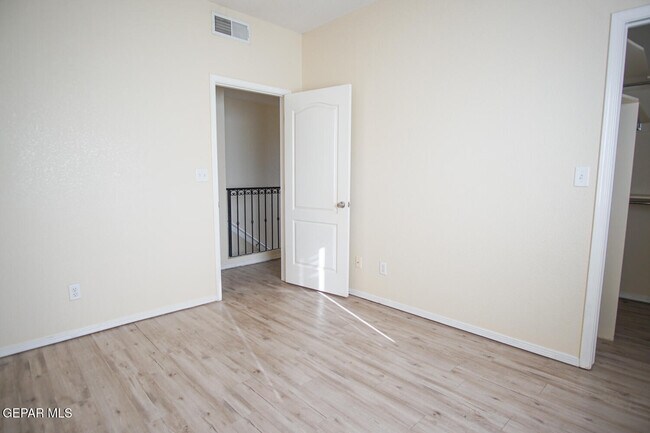 Building Photo - 5904 Cielo Del Rey Pl