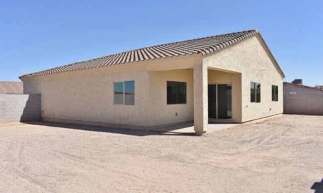 Building Photo - BEAUTIFUL HOME IN ARIZONA CITY!!