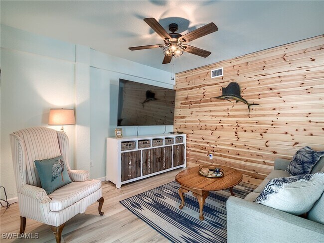 Building Photo - 6020 Cypress Ln