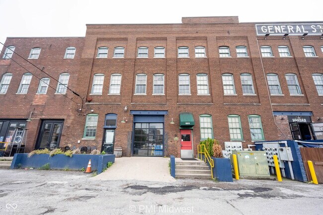 Building Photo - 501 Madison Ave