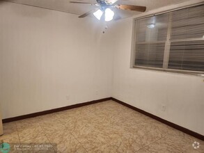 Building Photo - 5830 NW 64th Ave