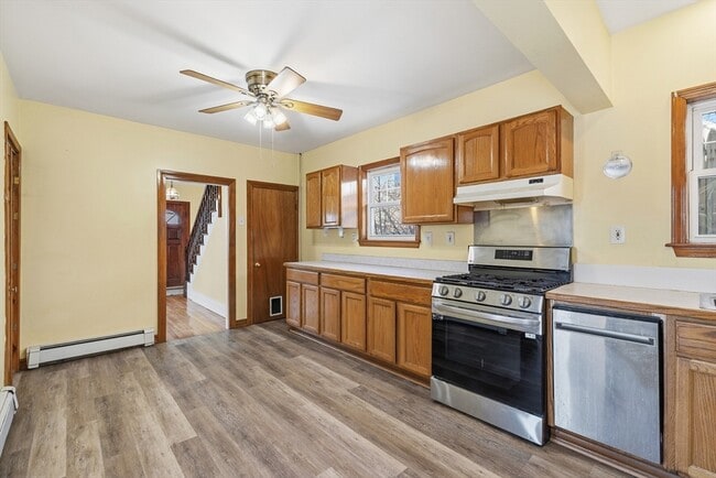 Building Photo - 20 Bell Rock St