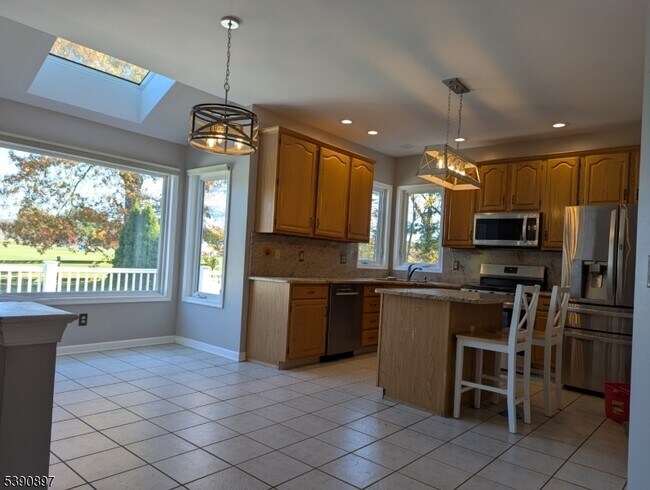 Building Photo - 25 St Andrews Dr