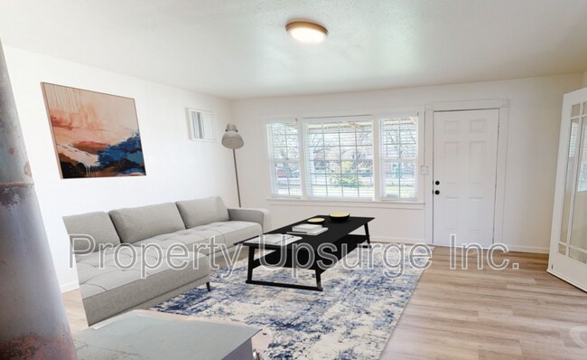 Building Photo - 2741 Marilyn Ave