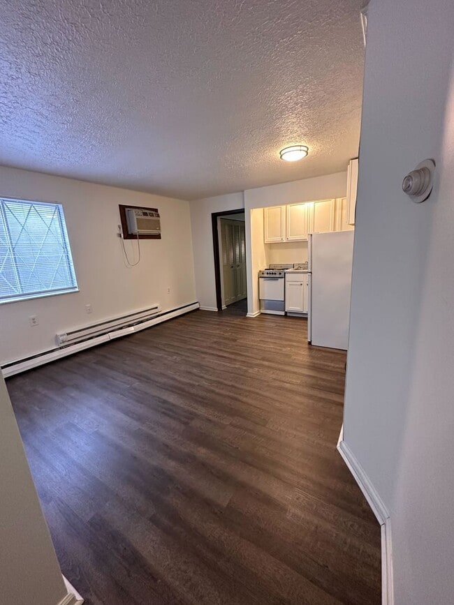 Building Photo - New 1 Bedroom 1 Bathroom apartment located in Beaver, PA!!