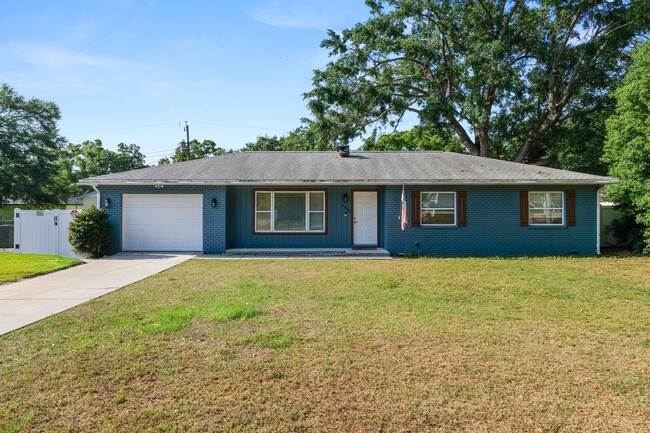 Primary Photo - 3 Bed 2 Bath South Lakeland Home for Rent