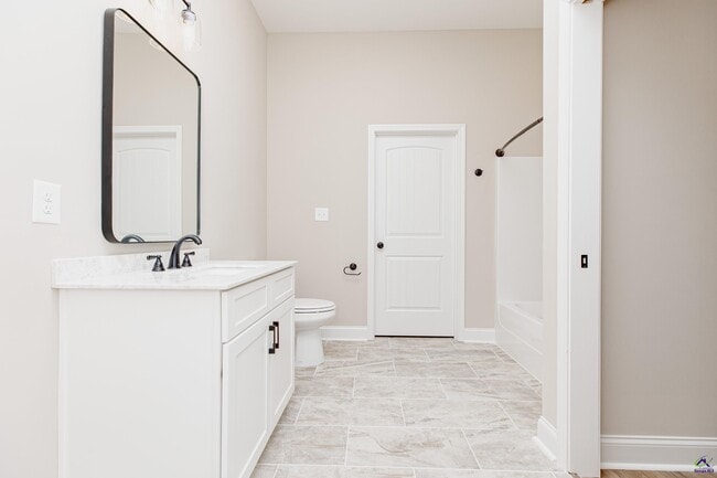 Building Photo - 1013 Northside Dr