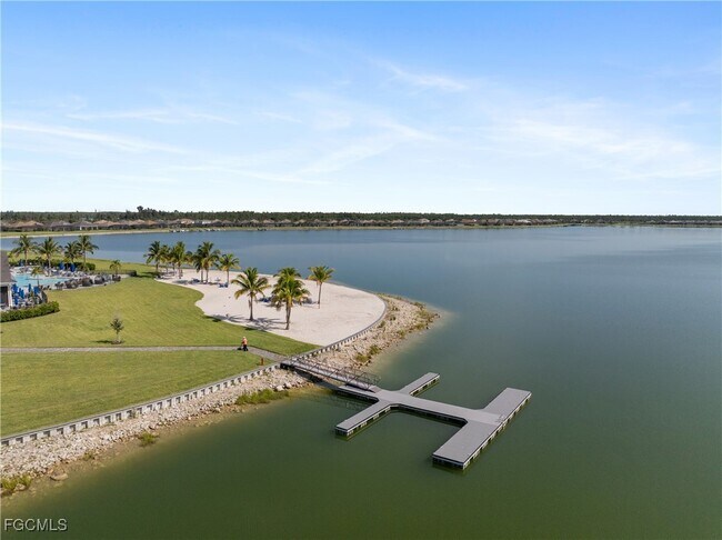 Building Photo - 19001 Aqua Shore Dr