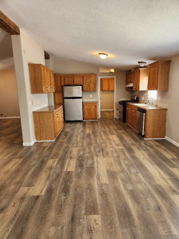 Building Photo - 35640 Epple St