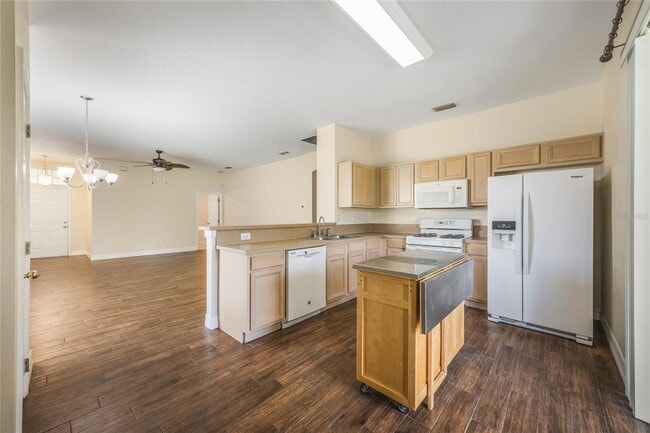 Building Photo - 100 Wethersfield Ct