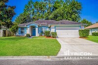 Building Photo - 2492 Bentwater Dr W