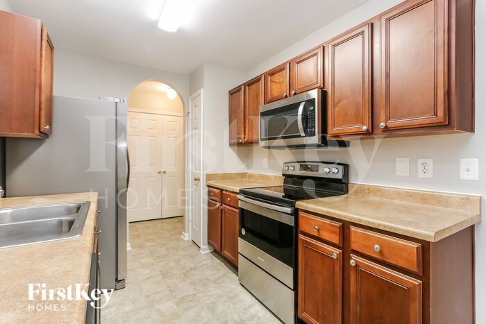 Building Photo - 2632 Blue Moss Dr