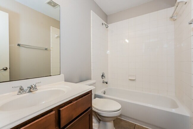 Building Photo - 2026 Allyson Dr.